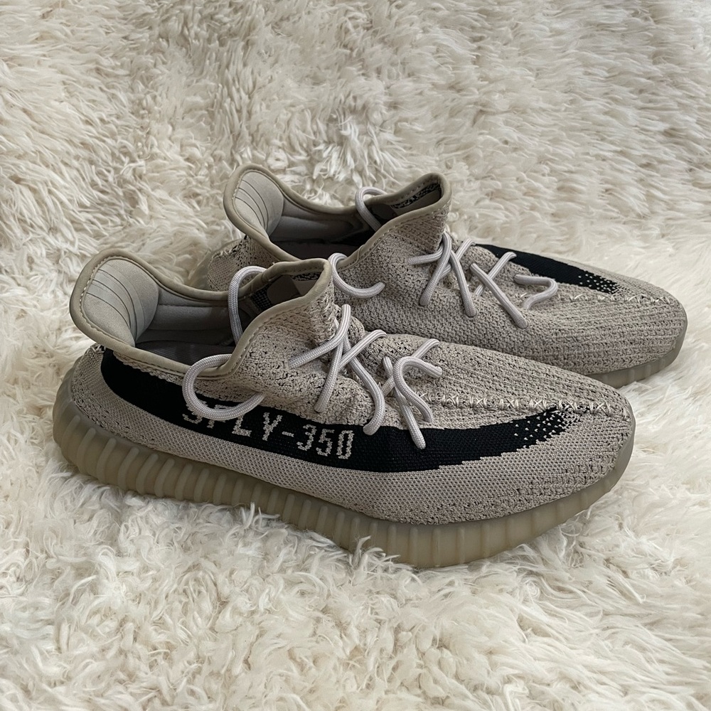 Adidas Yeezy Boost 350 V2